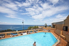 Utomhuspool