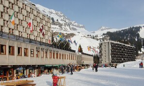 Skidåkning och snöaktiviteter