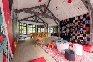 Children's play area - indoor