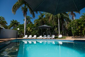 Utomhuspool