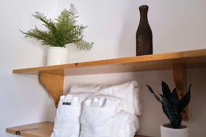Bathroom amenities