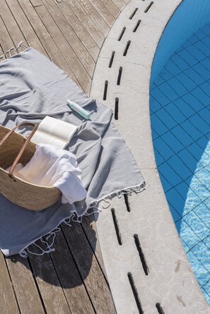 Sun deck