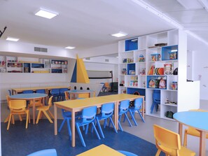 Children’s play area – indoor
