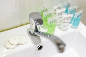 Bathroom amenities