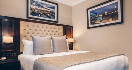 County Hotel & County Aparthotel Newcastle