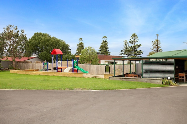 Children’s play area – outdoor