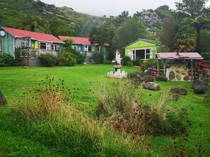 Vista frontal de la propiedad