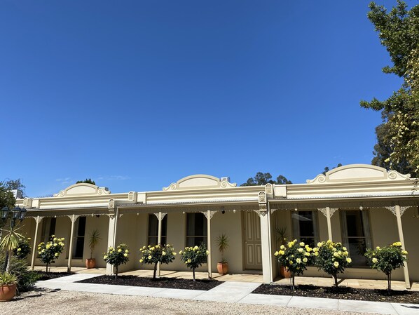 Fachada da propriedade