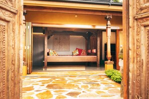 施設の入り口