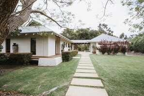Fachada da propriedade