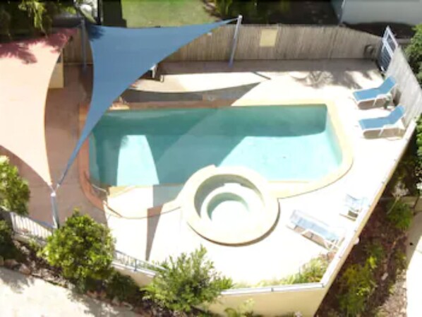 Utomhuspool