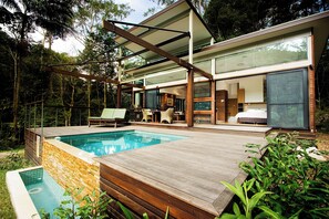 Private pool