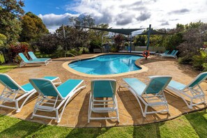 Utomhuspool