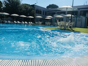 Utomhuspool