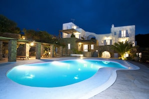 Udendørs pool