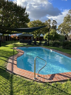 Utomhuspool