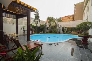 Piscina all'aperto