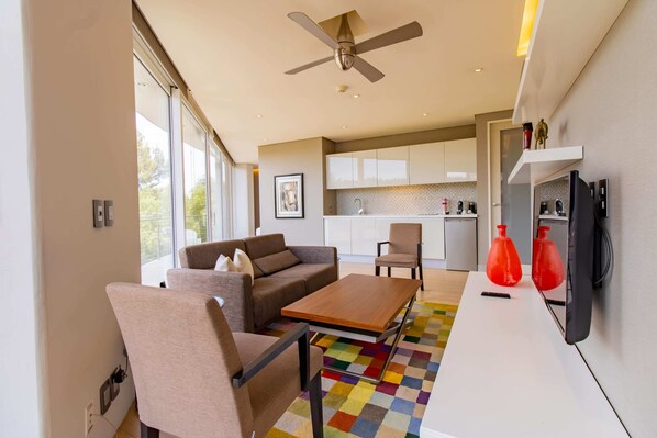 Your home away from home, mapped out.


