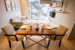 Savor meals surrounded by opulent finishes and heartfelt conversations.


