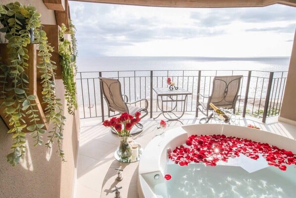 Your private ocean view spa tub
