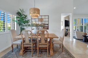 DINING SPACE.jpg mls