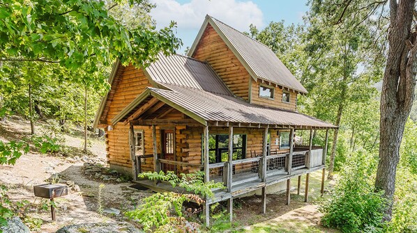Architecture,Building,House,Cabin,Log Cabin