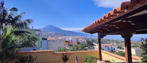 jardínes del alojamiento  piscina privada