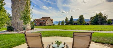 Sandpoint Vacation Rental | 3BR | 2BA | Step-Free Access | 2,045 Sq Ft