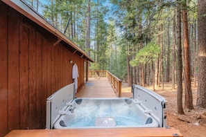 Bain à remous extérieur