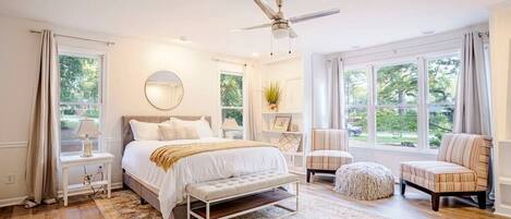 Farmhouse Master Bedroom (Queenbed).