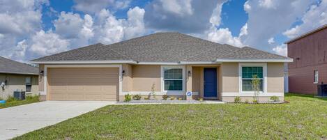 Poinciana Vacation Rental | 4BR | 2BA | 1 Step Required | 1,989 Sq Ft