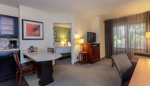 One-Bedroom Suite with Two Queen size beds