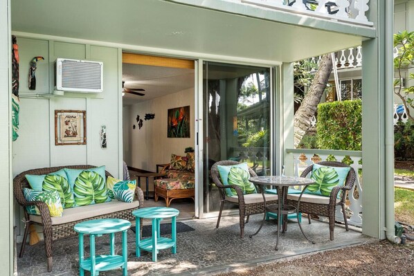 Cute colorful lanai.