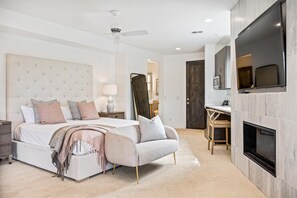 Master Suite with Casita