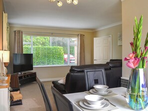 Living area | Oceans 44, Bridlington