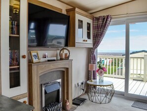Living area | Sea View 14 - Bonnie Escapes, Southerness