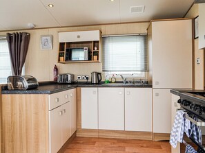 Kitchen | Criffel View 12 - Bonnie Escapes, Southerness