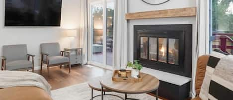 Living Room with Smart TV and fireplace 