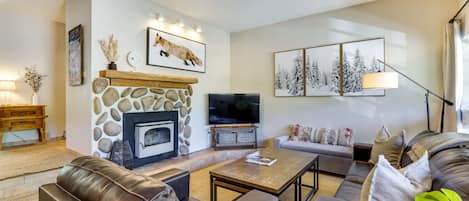 Vail Vacation Rental | 2BR | 2BA | 1,000 Sq Ft | Stairs Required