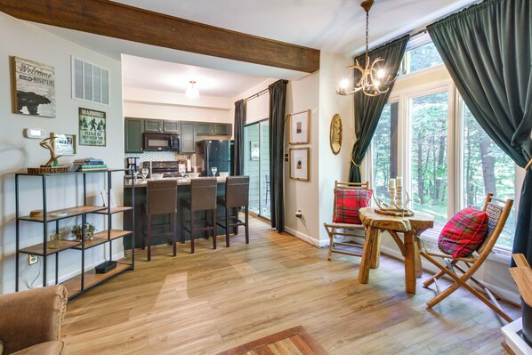 Wintergreen Resort Vacation Rental | 1BR | 1BA | 648 Sq Ft | Stairs Required