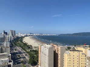 Vista da orla de Santos