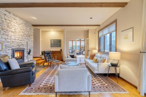Second living area.