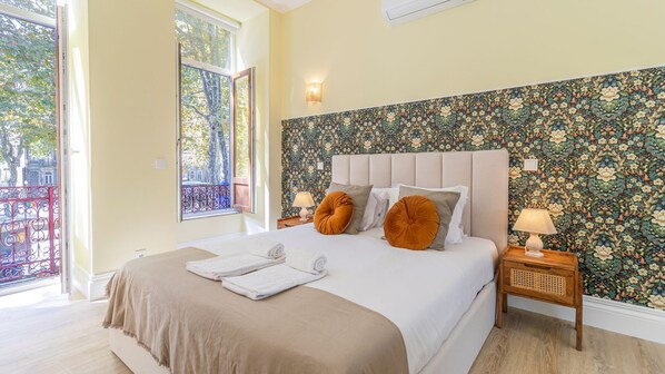 Rest and rejuvenation are on the agenda in this charming bedroom. From the sumptuous bedding to the carefully curated decor, every element invites you to unwind and have a peaceful night's sleep. #bedroom #airbnb