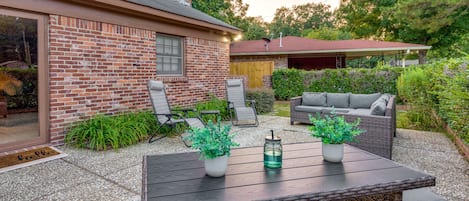 Little Rock Vacation Rental | 4BR | 2BA | 2,200 Sq Ft | 1 Step to Enter