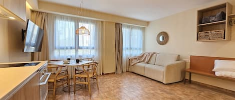 Apartments-LASCIENCIAS-Q-valencia-city-of-the-arts-elcorteingles-apartment-studio-3pax-1bath