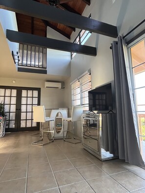 kitchen table (2)