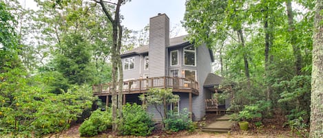 Wintergreen Resort Vacation Rental | 3BR | 2.5BA | Stairs Required | 1,858 Sq Ft