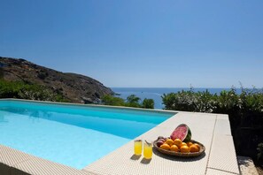 Beachfront Andros Retreat | Villa Stenies Thalassa | Private Pool | 4 bedrooms | Piso Gyalia Beach