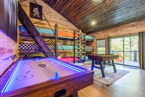 Air Hockey