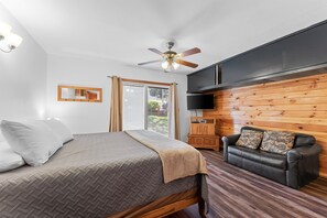 Your peaceful escape in a cabin that made for your comfort